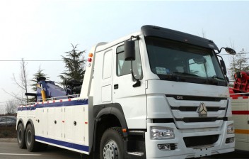 【一拖一】重汽豪沃后八輪清障車