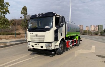 解放13-15噸灑水車(chē)（包上京牌）