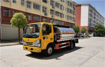 4噸智能型瀝青灑布車